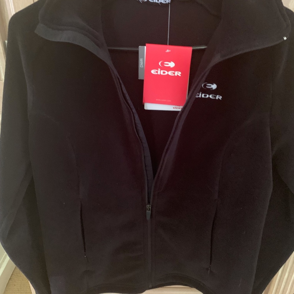 Brand new with tags Eider Polartec Fleece jacket. Size 38.